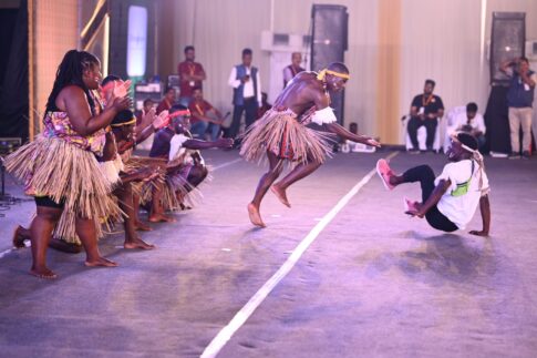 मुख्यमंत्री ने भव्य समारोह में राष्ट्रीय आदिवासी नृत्य महोत्सव और छत्तीसगढ़ राज्योत्सव का किया शुभारंभ 3 WhatsApp Image 2022 11 01 at 4.37.48 PM