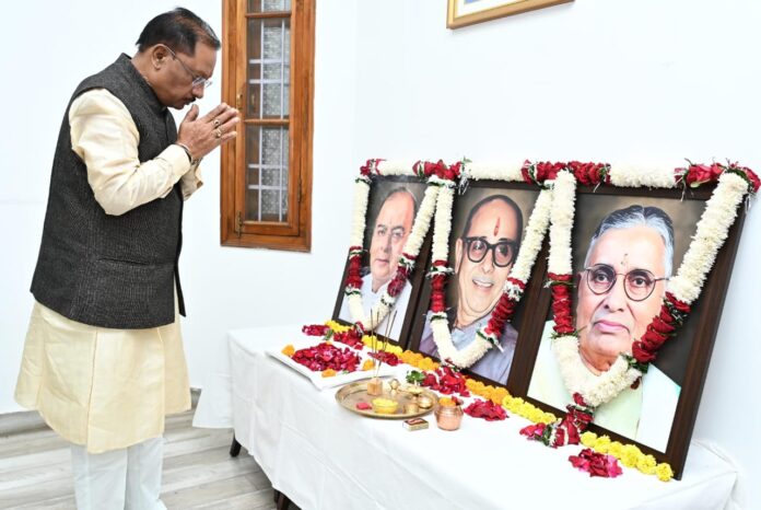 CM Sai paid Tribute