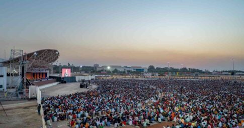 जीवन में शांति और आनंद संभव है - प्रेम रावत 1 Prem Rawat