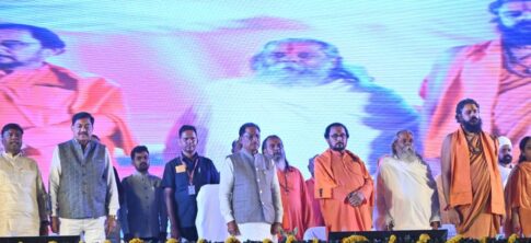राजिम कुंभ कल्प समापन समारोह: मुख्यमंत्री साय ने छत्तीसगढ़ की आध्यात्मिक और सांस्कृतिक विरासत को किया नमन 1 Rajim Kumbha