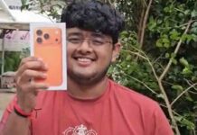 मुंबई : बीकेसी में एप्पल स्टोर के बाहर लंबी कतार, आईफोन-17 खरीदने की लगी होड़ mumbai apple iphone 17 launch long queue now