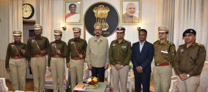 Governor Deka Met Police Officers