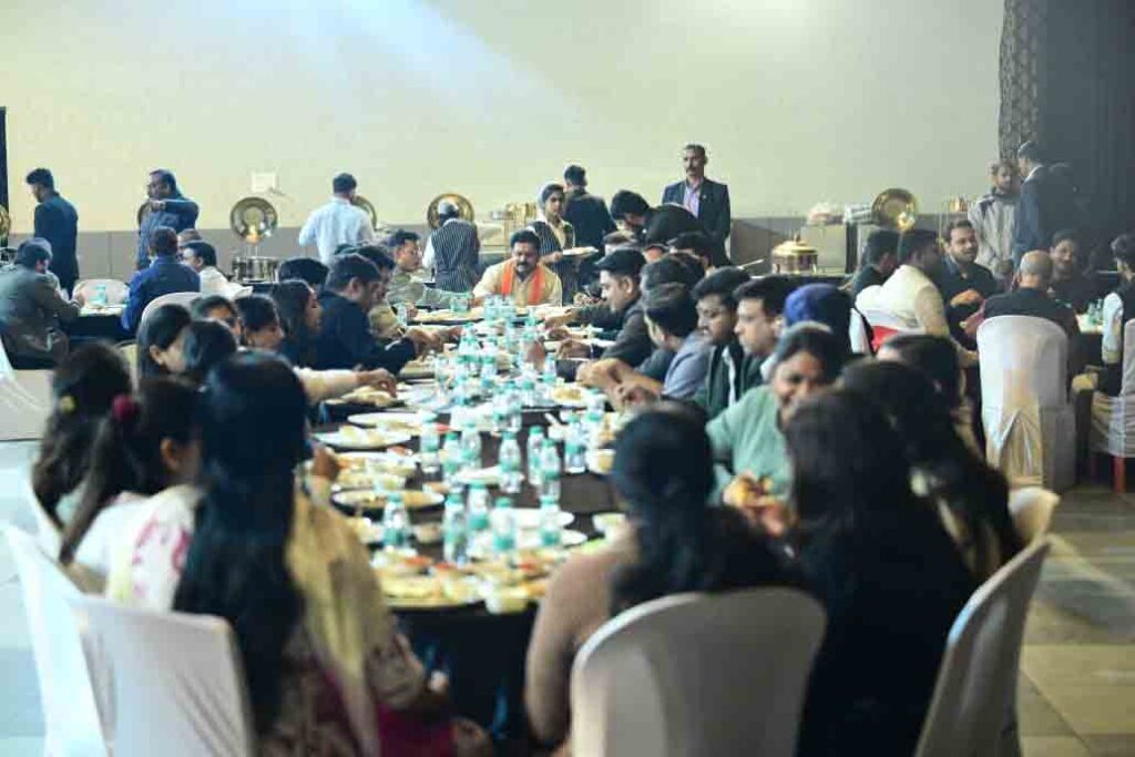 कवर्धा में उत्कृष्ट चिकित्सा सेवाओं के लिए चिकित्सकों का आभार - उपमुख्यमंत्री विजय शर्मा 1 medical services Kawardha now : कवर्धा में उत्कृष्ट चिकित्सा सेवाओं के लिए चिकित्सकों का आभार - उपमुख्यमंत्री विजय शर्मा