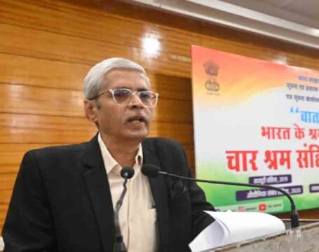 PIB Raipur interacted 4 labor laws : चार श्रम कानूनों पर पीआईबी रायपुर ने किया मीडिया से संवाद