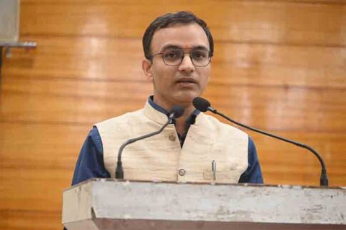 PIB Raipur interacted 4 labor laws : चार श्रम कानूनों पर पीआईबी रायपुर ने किया मीडिया से संवाद 