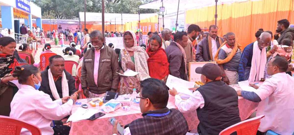 bagicha jindal swasthya janch shivir :  बगीचा में जिंदल फाउंडेशन का विशाल स्वास्थ्य जांच शिविर, मुख्यमंत्री विष्णुदेव साय ने किया शुभारंभ