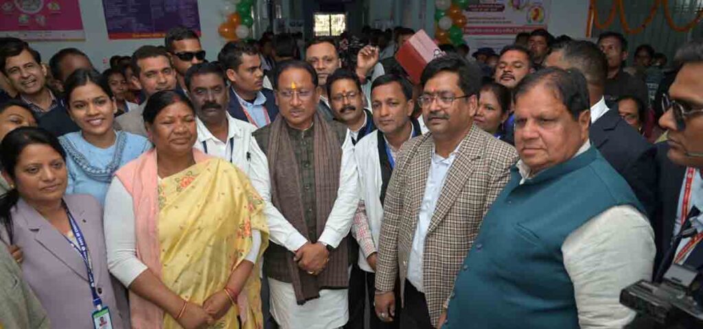 bagicha jindal swasthya janch shivir :  बगीचा में जिंदल फाउंडेशन का विशाल स्वास्थ्य जांच शिविर, मुख्यमंत्री विष्णुदेव साय ने किया शुभारंभ