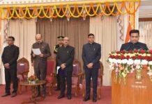 राज्यपाल डेका ने अमिताभ जैन को मुख्य सूचना आयुक्त एवं अग्रवाल और मिश्रा को राज्य सूचना आयुक्त पद की शपथ दिलाई Oath Ceremony of New Commissioners
