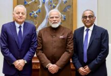 पीएम मोदी से मिले रोल्स-रॉयस के सीईओ, रक्षा और एविएशन सहयोग को मिल सकती है नई रफ्तार Rolls-Royce CEO meets