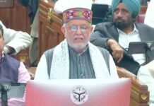 उत्तर प्रदेश का वित्त मंत्री सुरेश खन्ना ने 912,696 करोड़ रूपये का बजट पेश किया Uttar Pradesh budget