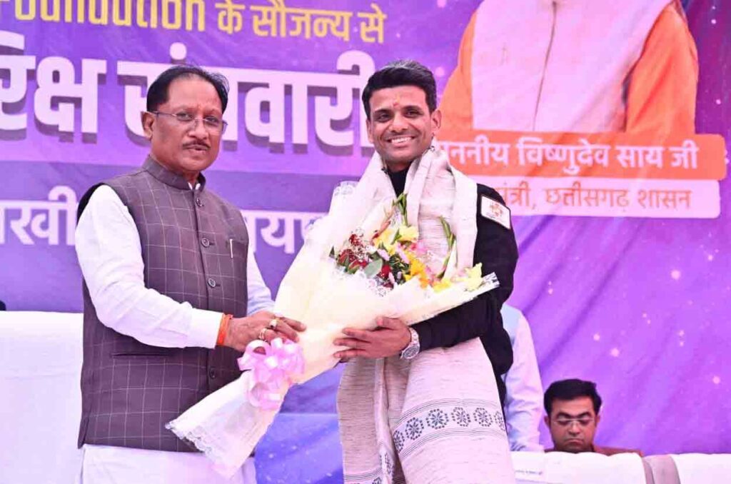 Chhattisgarh first space center : छत्तीसगढ़ का पहला अंतरिक्ष केंद्र शुरू; ग्रुप कैप्टन व अंतरिक्ष यात्री शुभांशु शुक्ला ने किया शुभारंभ;युवाओं के सपनों को मिलेगा  पंख