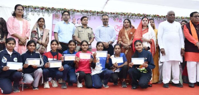 Big Mahatari Sammelan at Mungelis