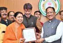 मुख्यमंत्री विष्णु देव साय से नवनिर्वाचित राज्यसभा सदस्य श्रीमती लक्ष्मी वर्मा ने की सौजन्य मुलाकात New Rajyasabha Member Laxmi Verma