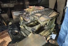 दिल्ली कोचिंग सेंटर में भीषण आग, स्थानीय लोगों ने बच्चों को बचाया Fire at one Coaching Centre Delhi