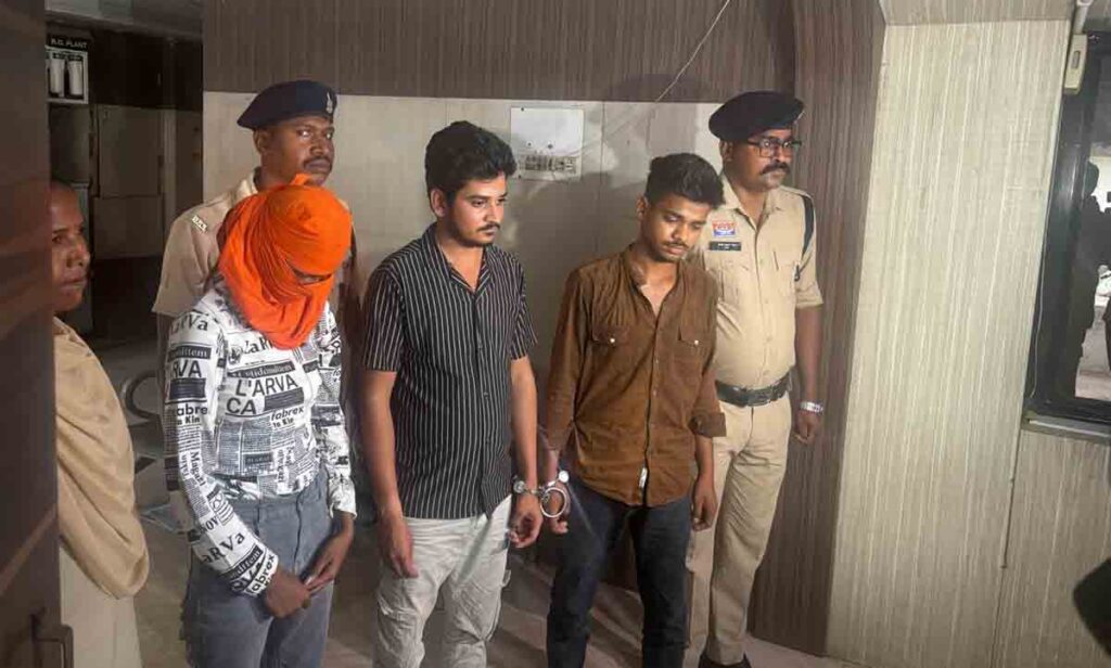abhanpur blind murder case : अभनपुर अंधेकत्ल का खुलासा: प्रेम प्रसंग में हुई हत्या,महिला समेत 5 आरोपी गिरफ्तार