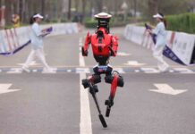 पेइचिंग में ह्यूमनॉइड रोबोट मैराथन : एआई क्रांति की रफ्तार का सजीव प्रदर्श peiching humanoid robot