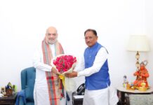 जहां कभी एम्बुलेंस पहुंचना भी सपना था, वहां अब डॉक्टर दे रहे दस्तक : बस्तर के जंगलों तक पहुंची स्वास्थ्य क्रांति CM Sai met Central Home Minister