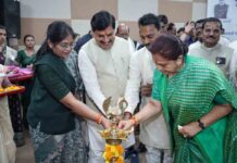 मुख्यमंत्री डॉ. यादव ने उद्योगपतियों से किया संवाद; सुखपुरी में बनेगा इंडस्ट्रियल हब CM Yadav