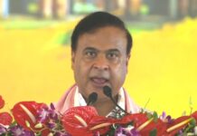 असम में लगातार दूसरी बार मुख्यमंत्री बने हिमंता सरमा, राज्यपाल ने दिलाई शपथ Hemant Biswa Sarma taken Oath as CM