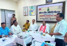 बरसात के पहले एटीआर क्षेत्र के गांवों में लगाएं मेगा स्वास्थ्य शिविर – उप मुख्यमंत्री अरुण साव Jeevan Deep Committee in presence of Minister Sao
