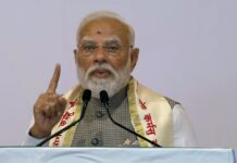 हम सब ‘लोटस’ की छत्रछाया में और यही देश को नई ऊंचाइयों पर ले जाएगी: पीएम मोदी PM Modi at Art of Living Bangalore
