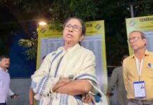 ममता बनर्जी की कार्यकर्ताओं से अपील, कहा-भाजपा के इशारे पर हो रही है लोड-शेडिंग, मतगणना केंद्रों पर रखें पैनी नजर mamata banerjee