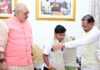 श्रीलंका दौरे के लिए भारतीय अंडर-19 महिला क्रिकेट टीम की उपकप्तान बनीं महक नरवासे : मुख्यमंत्री साय ने किया सम्मानित CM Sai Felicitated Mahek Narvase