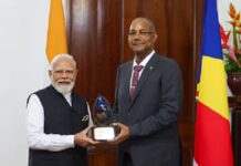 ‘गार्डियन ऑफ द ब्लू होराइजन’ सम्मान जलवायु परिवर्तन का सामना कर रहे देशों को समर्पित : पीएम मोदी Guardian of the Blue Horizon