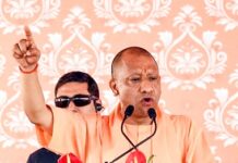 सीएम योगी ने छात्र-छात्राओं, अभिभावकों और प्रधानाचार्यों को किया सम्मानित Meghavi Kshatra Samman