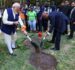 सेशेल्स बोटैनिकल गार्डन में पीएम मोदी ने दुनिया के सबसे बुजुर्ग कछुए जोनाथन को खिलाया खाना, राष्ट्रपति संग लगाया पौधा PM Modi at Seychelles