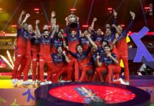 आईपीएल 2026: आरसीबी लगातार 2 खिताब जीतने वाली तीसरी टीम बनी ipl 2026 rcb lagatar 2 khitab
