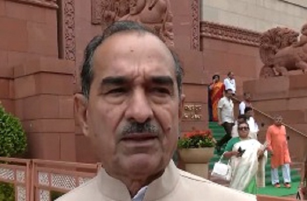 BJP MPs against opposition BJP MPs against opposition