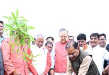 विधानसभा परिसर में ‘एक पेड़ मां के नाम 3.0‘ अभियान के तहत हुआ वृहद पौधरोपण Ek Ped Maa Ke Naam 3.0