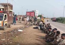मध्य प्रदेश: दतिया में 12 घंटे के बाद चक्काजाम को समाप्त किया गया, एएसपी समेत कई अधिकारी चोटिल madhya pradesh datiya
