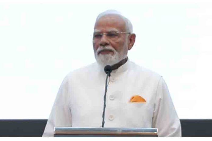 vistarvad nahi vikasvad ki neeti