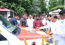 मुख्यमंत्री विष्णु देव साय ने धरसींवा विधानसभा को दी निःशुल्क एम्बुलेंस की सौगात CM Sai gifts free ambulance to Dharsiwa