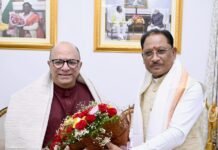 मुख्यमंत्री विष्णुदेव साय से निर्माता-निर्देशक डॉ. चंद्रप्रकाश द्विवेदी ने की सौजन्य मुलाकात Chandraprakash Dwivedi
