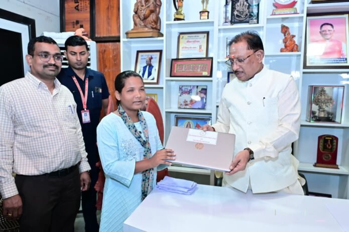 Jayamanti ke Sapnon ko mili Digital Udaan