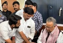 ठप पड़े सड़क निर्माण को लेकर शुभम वैष्णव ने उठाई आवाज Shubham Vaishnav met Dr Raman Singh