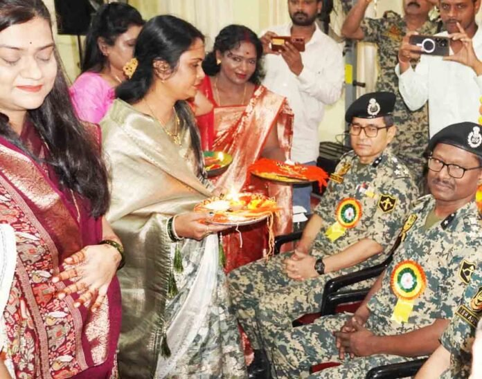 bsf jawanon ki kalai par bandhi rakhi