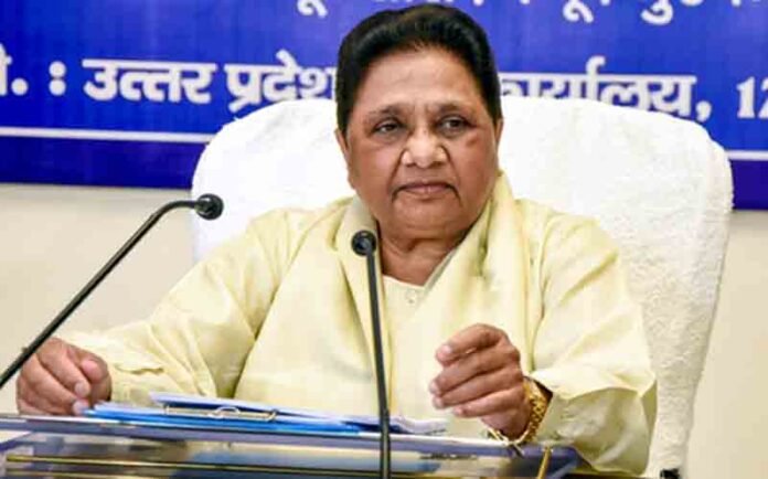 mayawati ka sp par nishana
