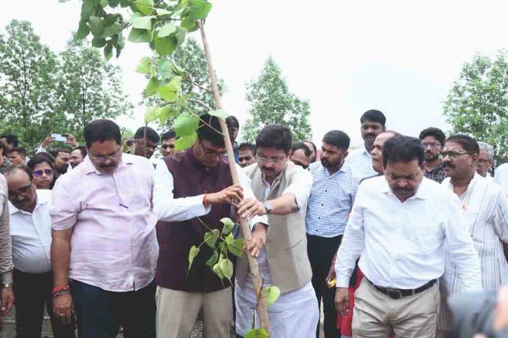 nava raipur : नवा रायपुर में 119.89 करोड़ की आवासीय परियोजना का शुभारंभ, 348 नए भवन बनेंगे 1 nava raipur : नवा रायपुर में 119.89 करोड़ की आवासीय परियोजना का शुभारंभ, 348 नए भवन बनेंगे