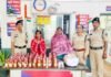 गांजा-शराब के अवैध कारोबार पर तिल्दा-नेवरा पुलिस का शिकंजा, 2.555 किलो गांजा व 86 पौवा शराब जब्त,दो महिलाएं गिरफ्तार ganja sharab