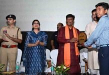मुख्यमंत्री शिक्षा गौरव अलंकरण समारोह- वन मंत्री केदार कश्यप ने सेवानिवृत्त शिक्षकों और शिक्षा दूतों को किया सम्मानित mukhyamantri shiksha gaurav alankaran
