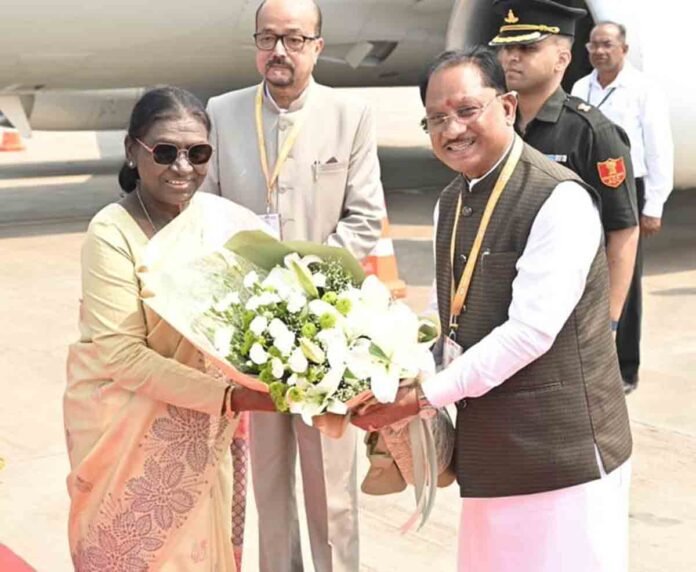chhattisgarh ke do divasiya daure