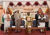राष्ट्रपति द्रौपदी मुर्मु ने पूज्य माता हासी देवी जी के सम्मान में जारी किया 200 रूपए का स्मारक सिक्का rashtrapati draupadi murmu